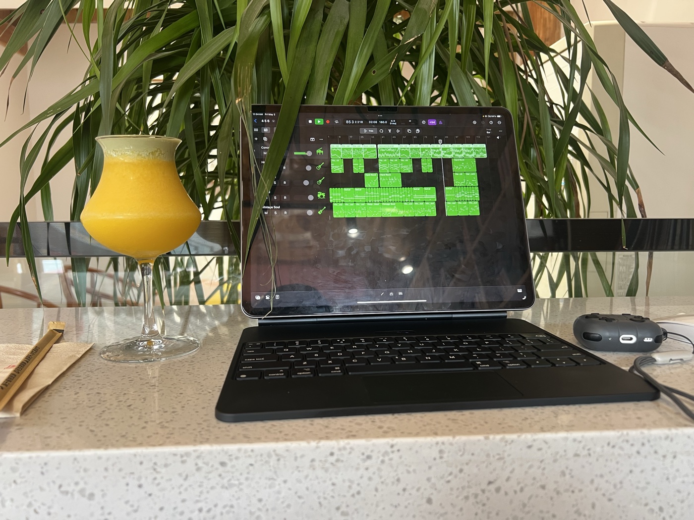 在 iPad 上使用 Logic Pro 进行多轨制作